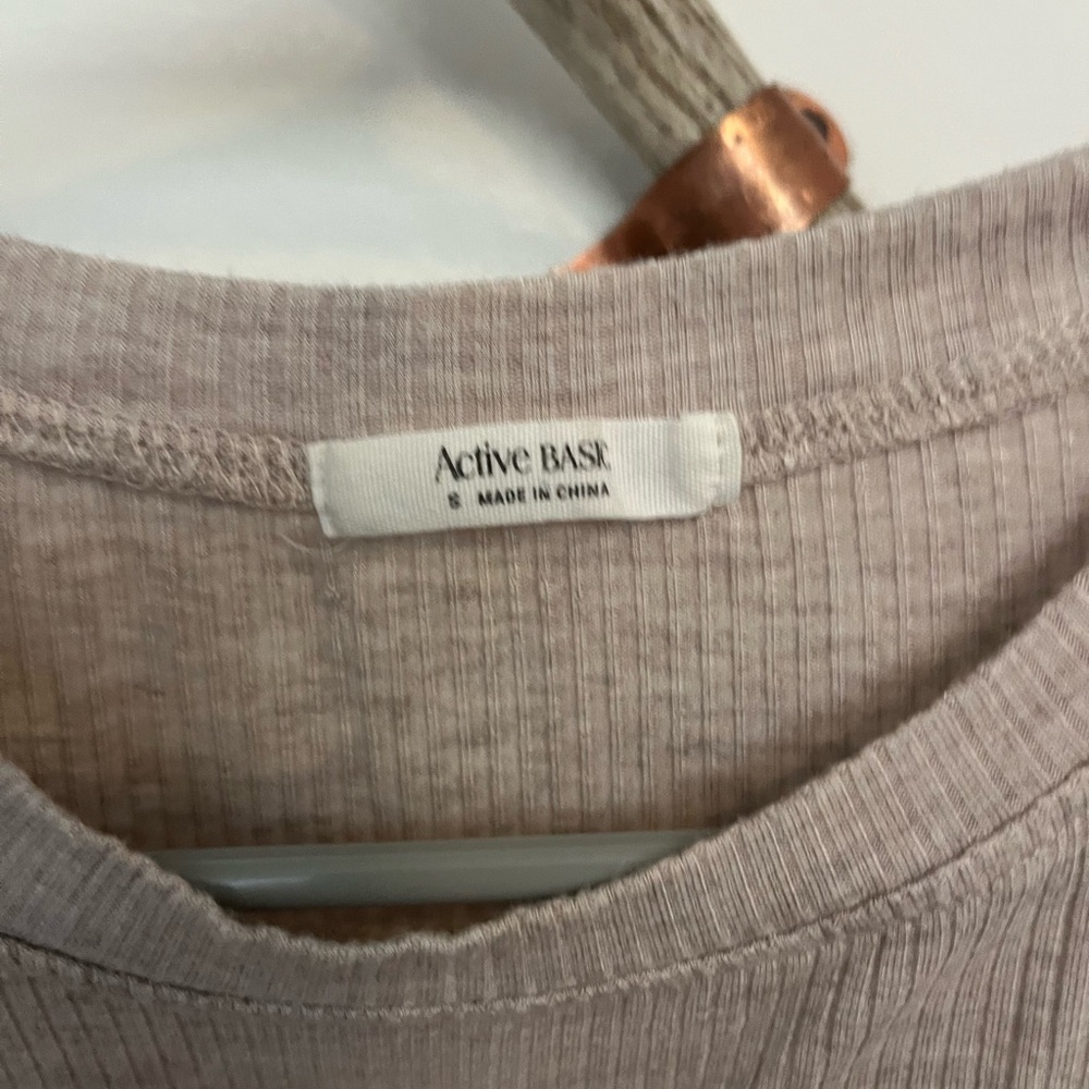 Active Basic Ribbed Tee - Picture 3 of 3